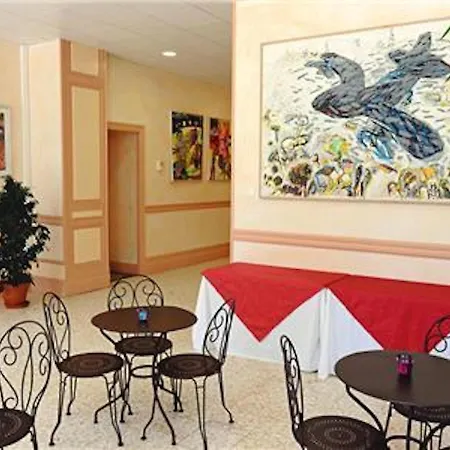 Perfection Chateau Laval - Comfort Mobile - 3 Sleeps 5 Persons Apartment *