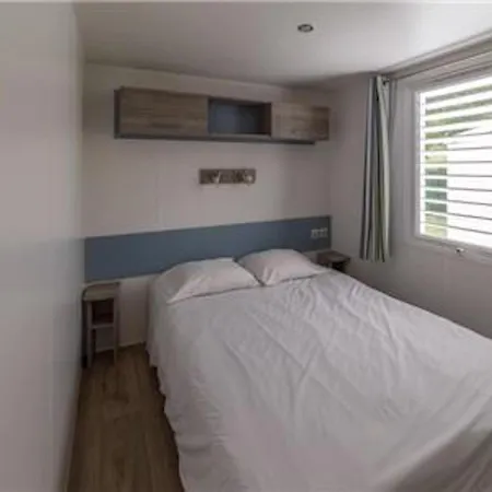 Perfection Chateau Laval - Comfort Mobile - 3 Sleeps 5 Persons * Gréoux-les-Bains