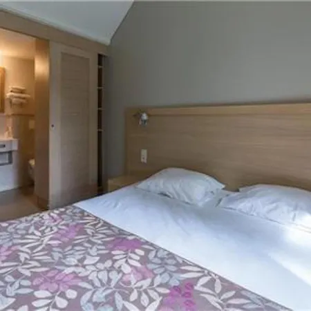 Apartment Perfection Chateau Laval - Comfort Mobile - 3 Sleeps 5 Persons