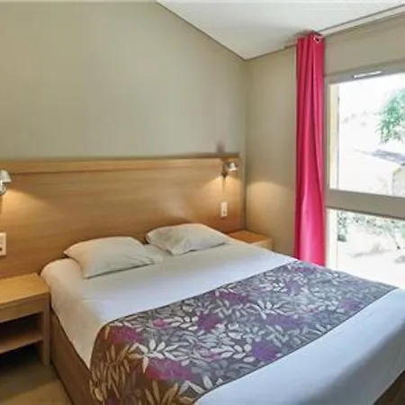 Perfection Chateau Laval - Comfort Mobile - 3 Sleeps 5 Persons Apartment Gréoux-les-Bains