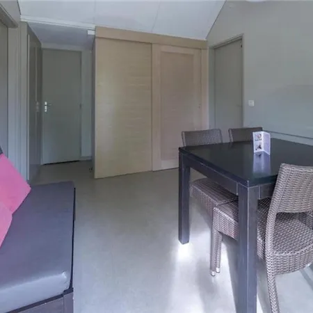 Perfection Chateau Laval - Comfort Mobile - 3 Sleeps 5 Persons Gréoux-les-Bains